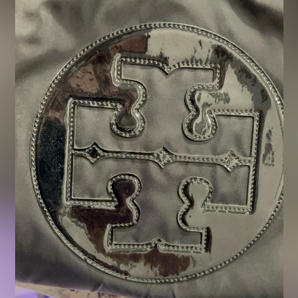 Tory Burch Ella Tote Bag. - Black. - Picture 7 of 10